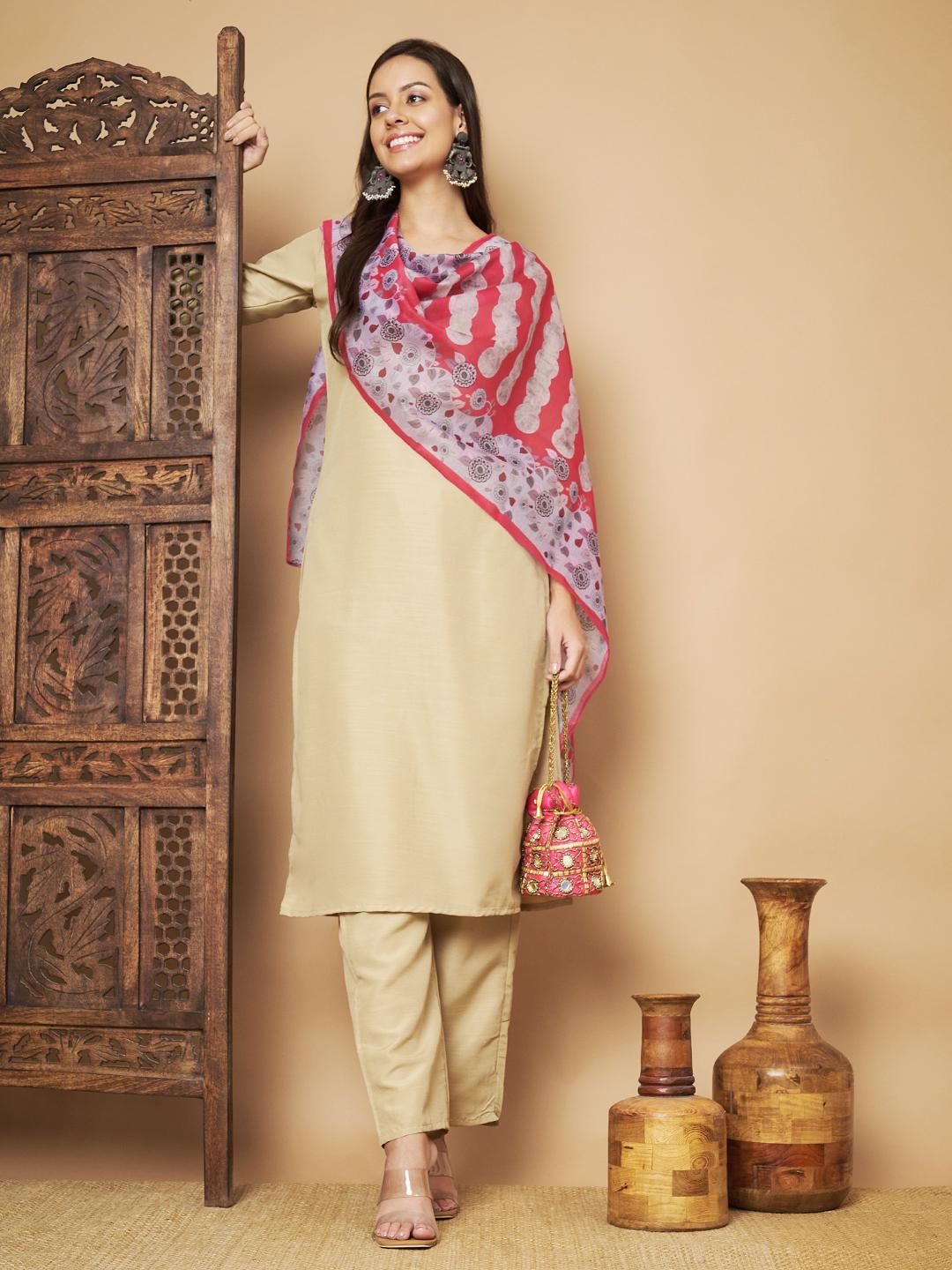 Women Solid Straight Kurta with Pants & Dupatta Set